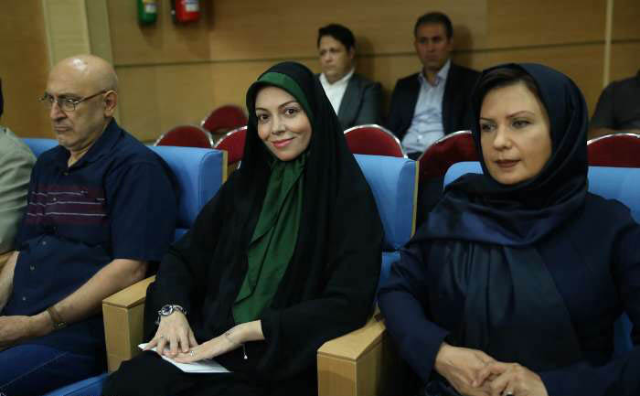 رئیس جمهور، دلِ «آزاده نامداری» را شکست! + عکس