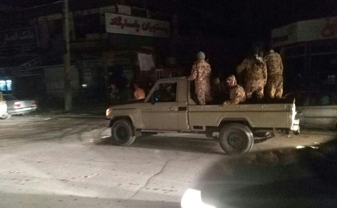 اعزام نیروهای ارتش به در پی زلزله امشب + عکس