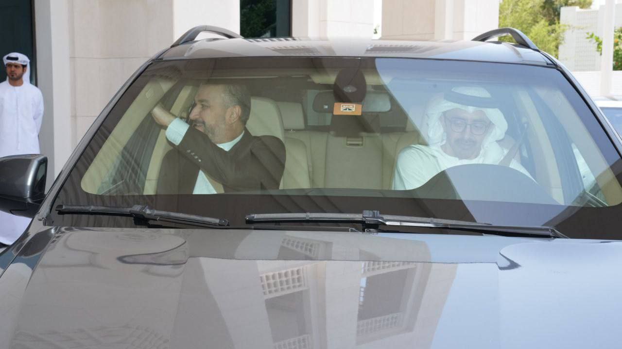گفت‌وگوی خصوصی ‌امیرعبداللهیان⁩ و بن‌زاید در خودروی وزیر خارجه امارات + عکس - تلگرام آپ