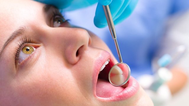  عفونت‌های دهانی که سر و گردن را فرا می‌گیرند 