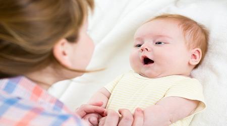 شیوه سخن آموزی به کودک توسط مادر