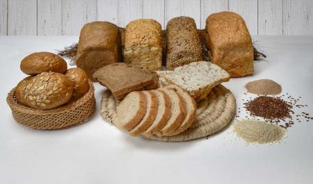یک نان رژیمی و خوش طعم برای صبحانه تان درست کنید