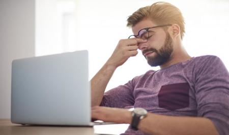 اگر مدام احساس خستگی دارید، بخوانید 