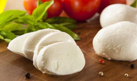 پنیر لبنه چه نوع پنیری است و چه خواصی دارد؟