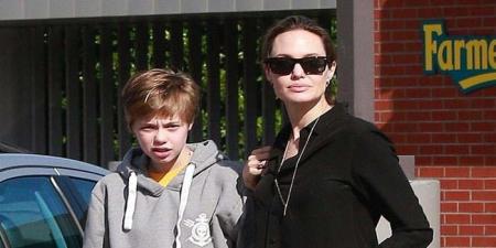 استایل جذاب آنجلینا جولی وسط خیابان! + عکس