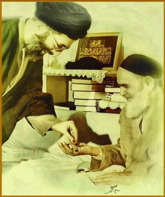 عکسی که امام  خمینی برای رهبر انقلاب امضا کردند 
