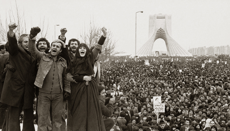 آرشیو تصاویر انقلاب صدا و سیما در یک شبکه فارسی زبان! + عکس