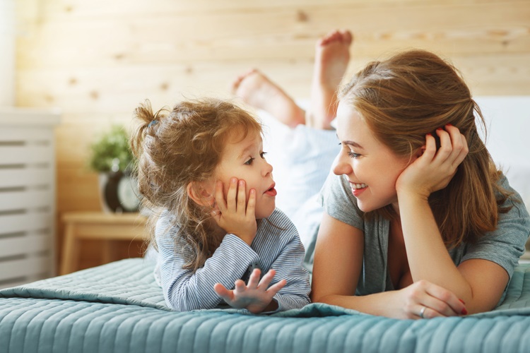  مادران مثبت‌اندیش فرزندان باهوش‌تری دارند