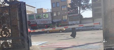 عذرخواهی فرماندار پاکدشت به خاطر حذف پرچم آمریکا و اسرائیل + عکس