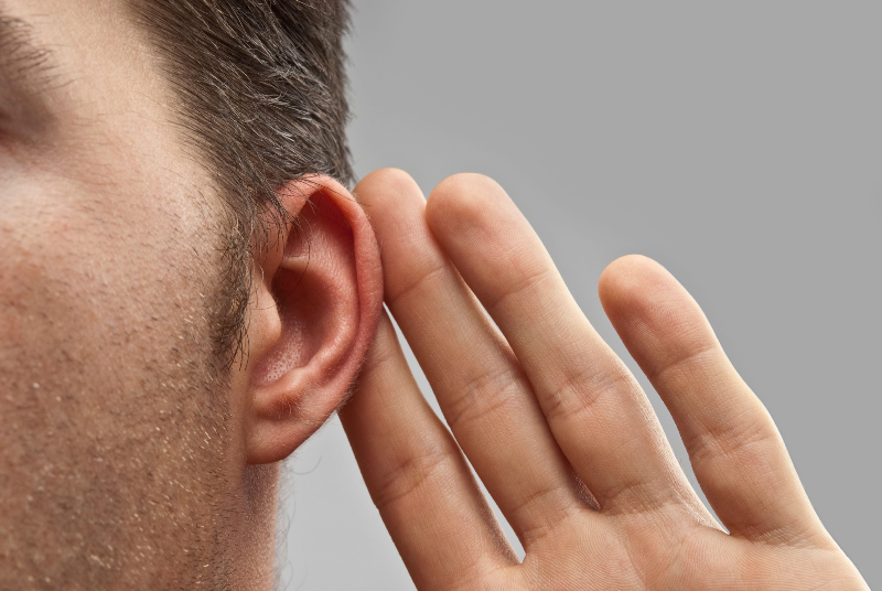 ارتباط  قدرت شنوایی  با بروز افسردگی در دوران میانسالی
