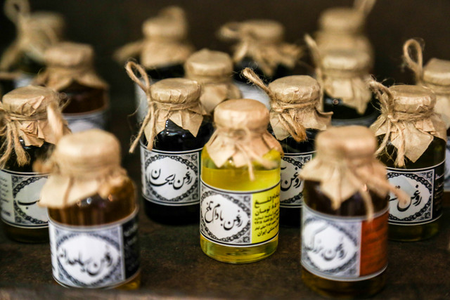  روغن گیاهی برای جلوگیری از سفیدی مو