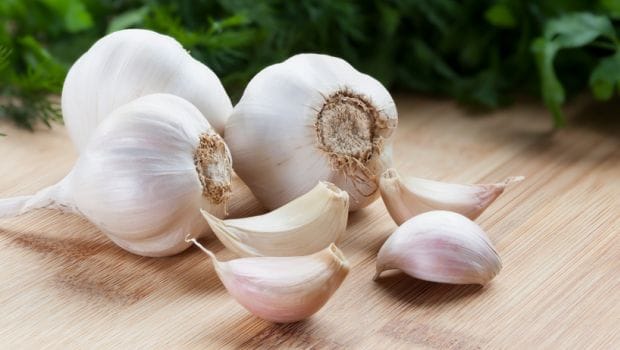 خوراکی شگفت انگیزی که خون تان را رقیق می کند 