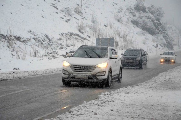  برف و باران در جاده‌های کشور