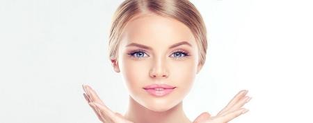 ۱۵ عادت روزانه ای که صدمه زیادی به پوست ما می زنند