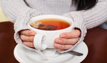  چه افرادی نباید چای بخورند؟