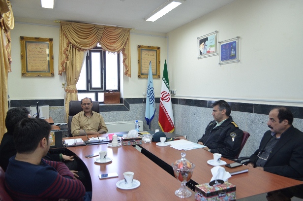 معاون غذا و داروی دانشگاه علوم پزشکی: عطاری‌های لرستان مجاز به توزیع داروهای گیاهی نیستند