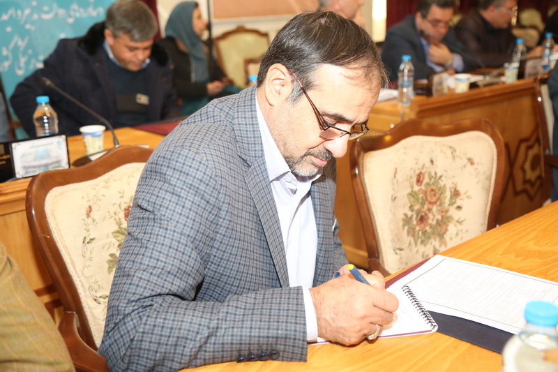 گسترش و تشدید بازرسی در آستانه ایام نوروز از داروخانه ها و مراکز عرضه کنندگان لوازم آرایشی بهداشتی