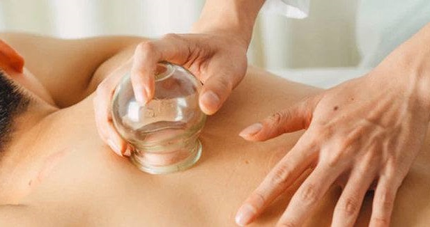 چه کسانی باید با مشاوره پزشک حجامت کنند