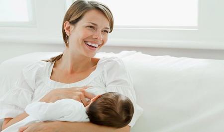 بهترین تغذیه برای رشد مغزی نوزادان 