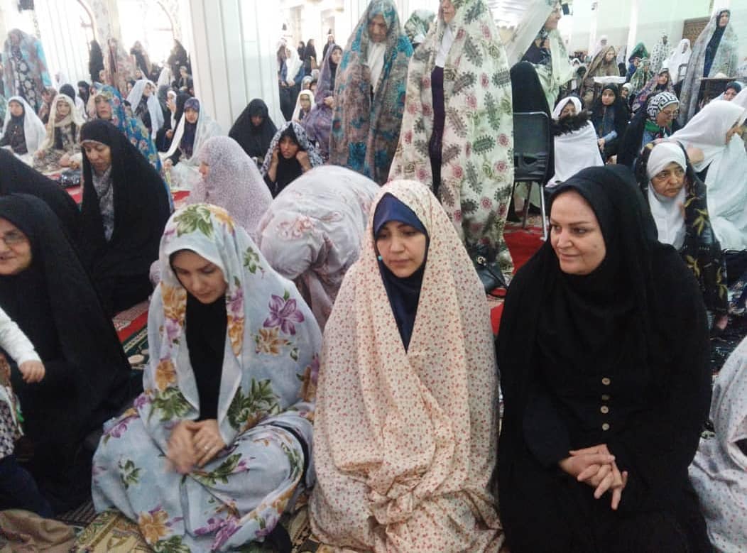 خانم نماینده در نماز جمعه تبریز+تصاویر