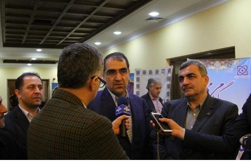  مردم ایران باید یک بیمه پایه داشته باشند