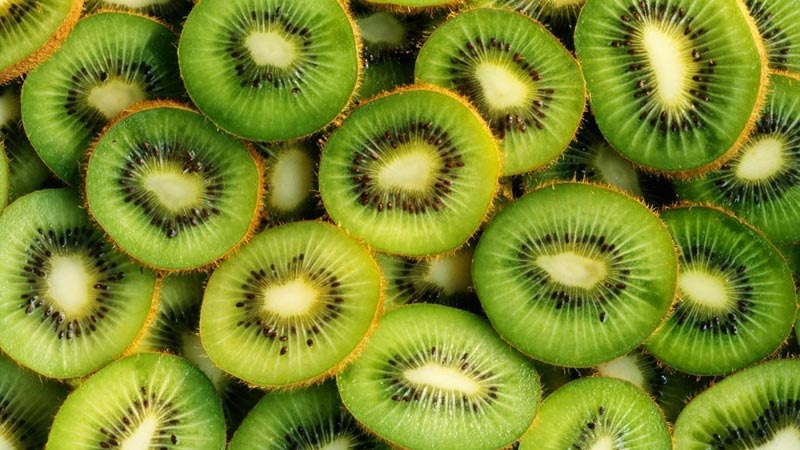 تاثیری که کیوی در جذب آهن بدن دارد 