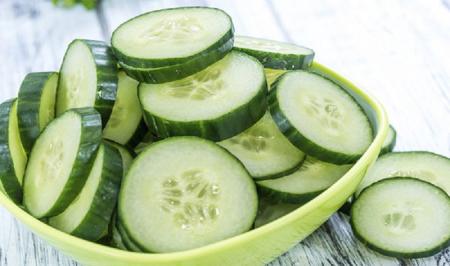  چرا در روز باید حداقل یک عدد خیار خورد؟
