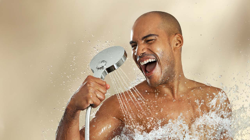 برای لاغری دوش آب سرد بگیریم یا گرم؟
