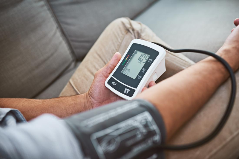 علائم و عوارض فشار خون بالا چیست؟