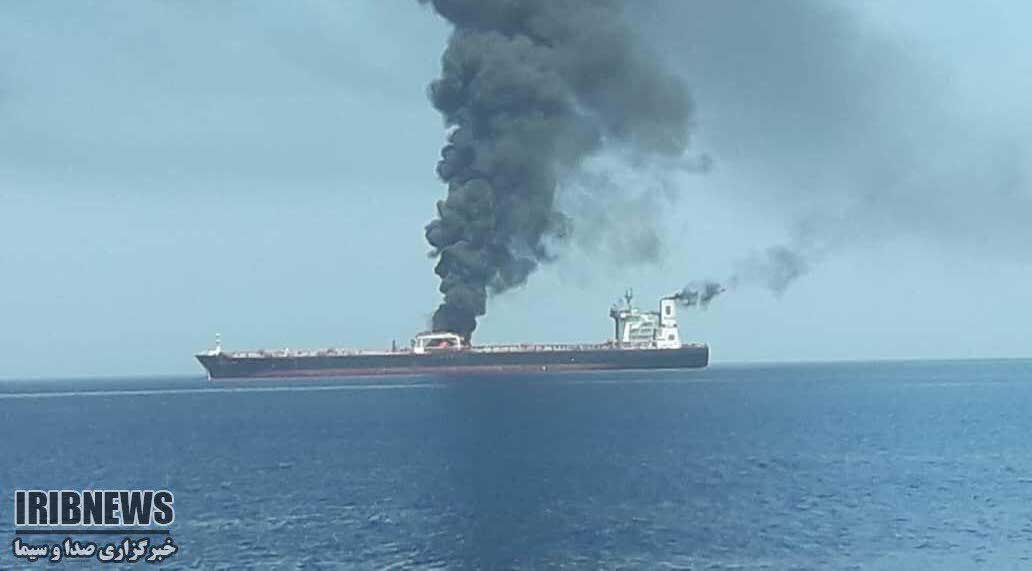 نفتکش‌های حادثه دیده  در دریای عمان قبل از غرق شدن + عکس