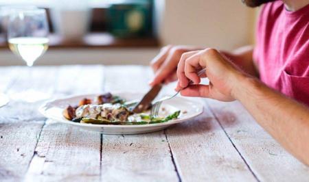 5 روش برای آرام غذا خوردن