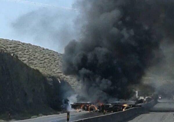 حادثه رانندگی در شمال فارس با سه کشته و ۱۵ مصدوم + عکس