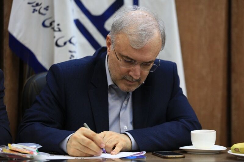 بازدید سرزده وزیر بهداشت از ۲ بیمارستان کاشان