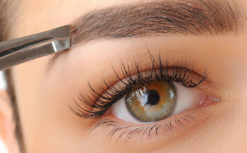 دلایل ریزش ابرو که از آن بی خبر هستید