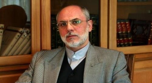  تلاش های دکتر خدادوست در راستای حفظ و ارتقای جایگاه طب ایرانی قابل تقدیر است 