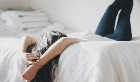14 روش طبیعی برای مبارزه با بی خوابی