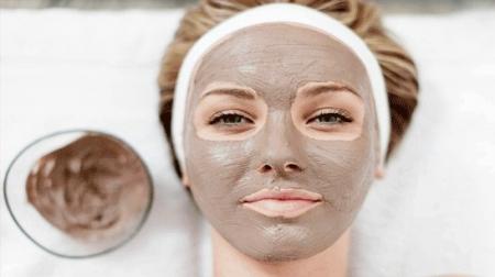 از بین بردن لک های صورت با استفاده از این ماده سنتی 