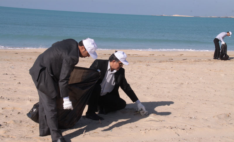 پاکسازی ساحل بندرعباس