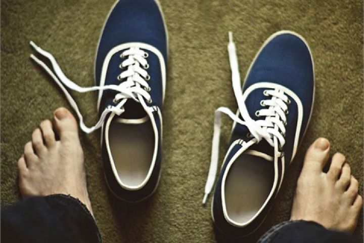  چگونه بوی بد کفش را از بین ببریم؟