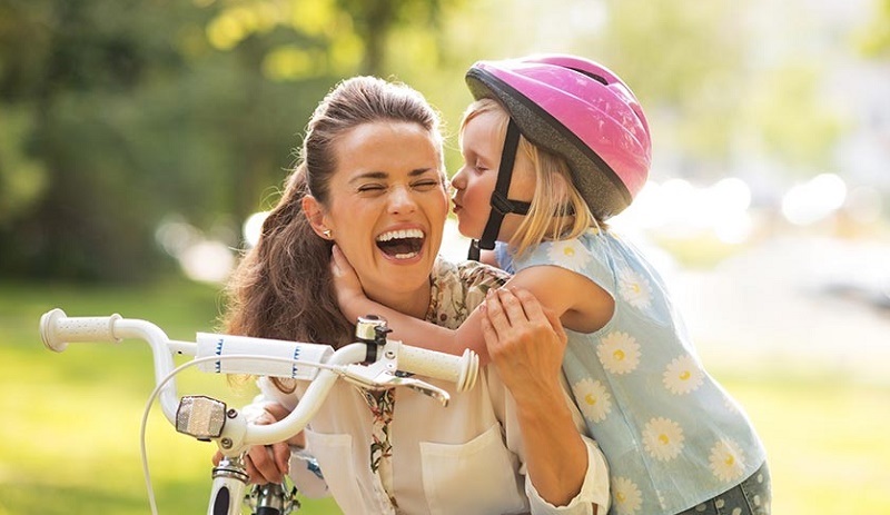  5 راهکار کلیدی برای تربیت کودک شاد 