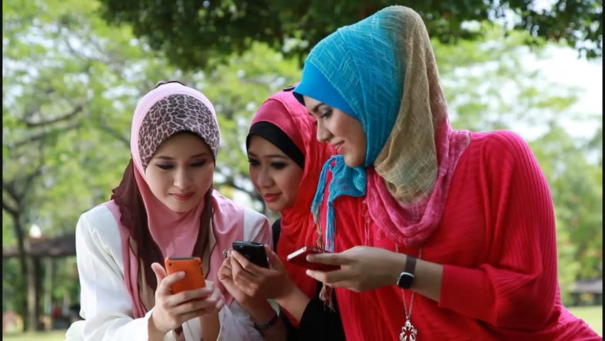 اجتماعی بودن انسان یعنی چه؟ چه مزایایی دارد؟