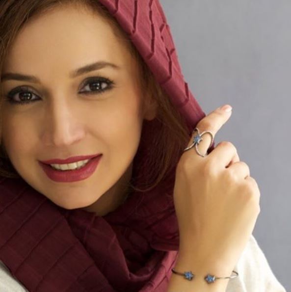 شبنم قلی خانی عکسی با رقیب اش در استوری اینستاگرام منتشر کرد