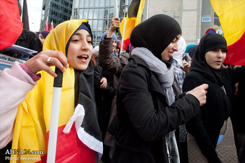رأی دادگاه بلژیک علیه ممنوعیت پوشیدن روسری در مدرسه+عکس