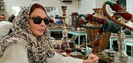 افسانه بایگان در قهوه خانه بازار تبریز! + عکس