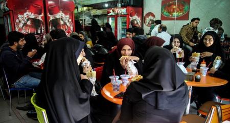 اگر با استرس غذا بخورید چه اتفاقی برای سلامتی تان می افتد؟