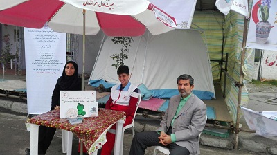 حضور مدیر و کارشناس نظارت بر مواد غذایی ،آشامیدنی ، آرایشی و بهداشتی در کمپ های هلال احمر