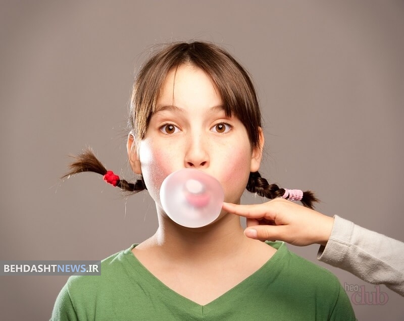 هرگز آدامس را قورت ندهید