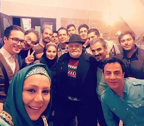 سلفی بهنوش بختیاری و اکبر عبدی در پشت صحنه! + عکس