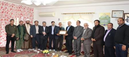 دانشنامه‌ای که بعد از شهادت اعطا شد + عکس