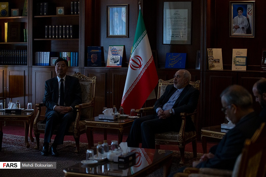 قطعی برق در دیدار مقام چینی با جواد ظریف! + عکس